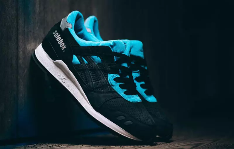 Solebox ASICS Gel Lyte III အပြာရောင် Carpenter Bee