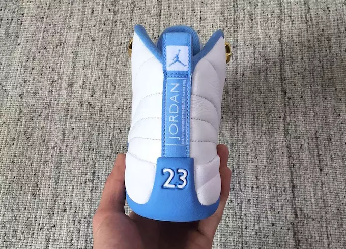 Air Jordan 12 GS Università Blu