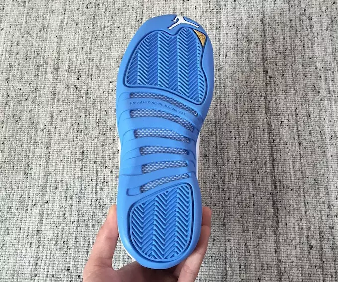 Air Jordan 12 GS Università Blu