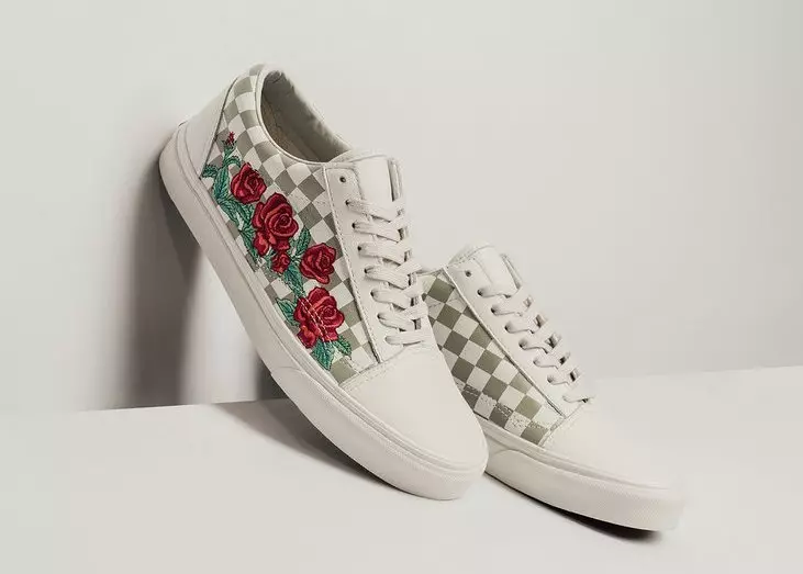 Pakiti ya Embroidery ya Vans Rose