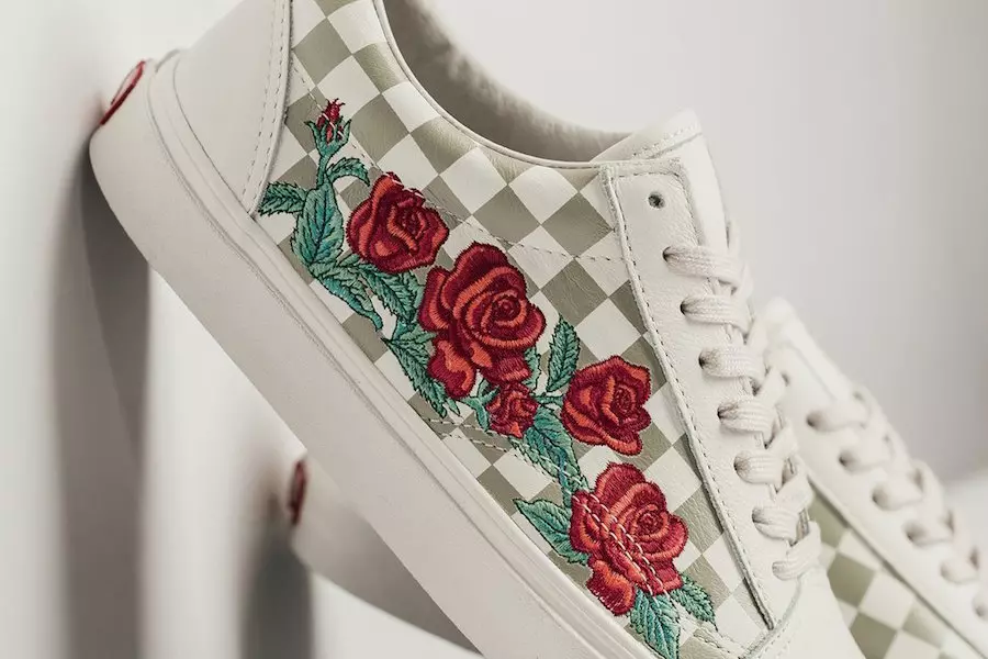 Paquete bordado de rosas de Vans