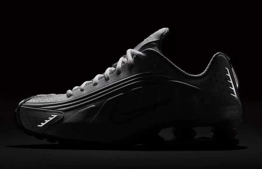 Nike Shox R4 OG 2018 Wäiss Koméit Rout Schwaarz Metallic Sëlwer BV1111-100 Verëffentlechungsdatum Präis