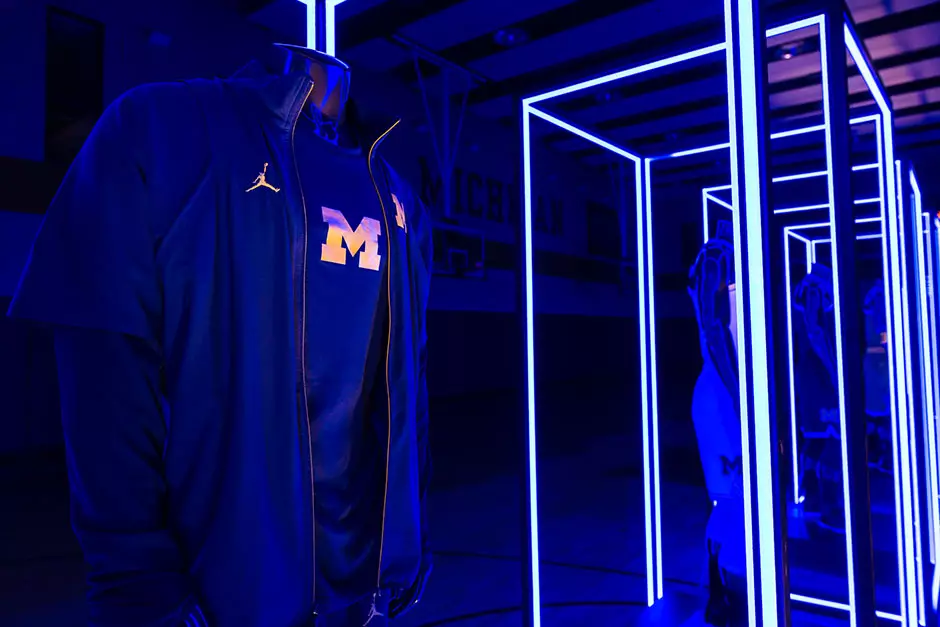 Jordan Brand Michigan Basketball Uniformer