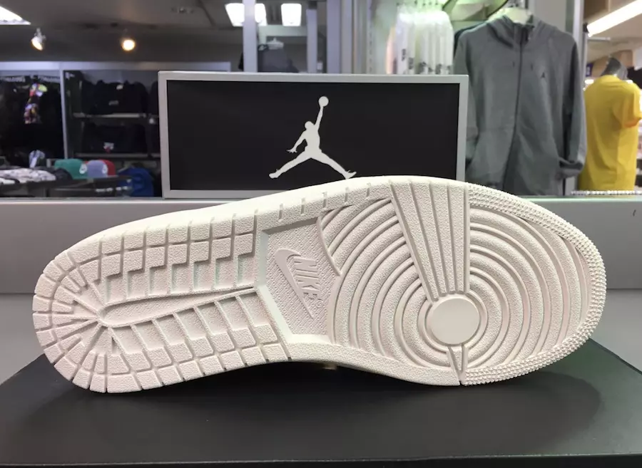 Air Jordan 1 Kamba ya Juu Mbili Nyekundu AQ7924-601