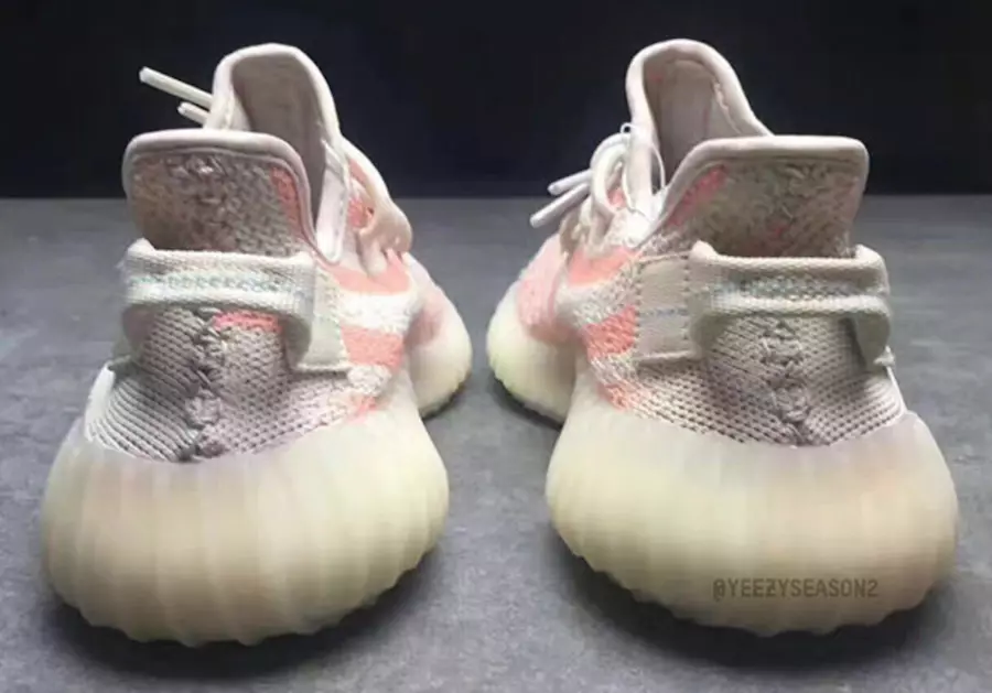 adidas Yeezy Boost 350 V2 チョークコーラル