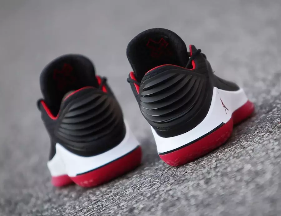 Air Jordan 32 Düşük Bred AA1256-001