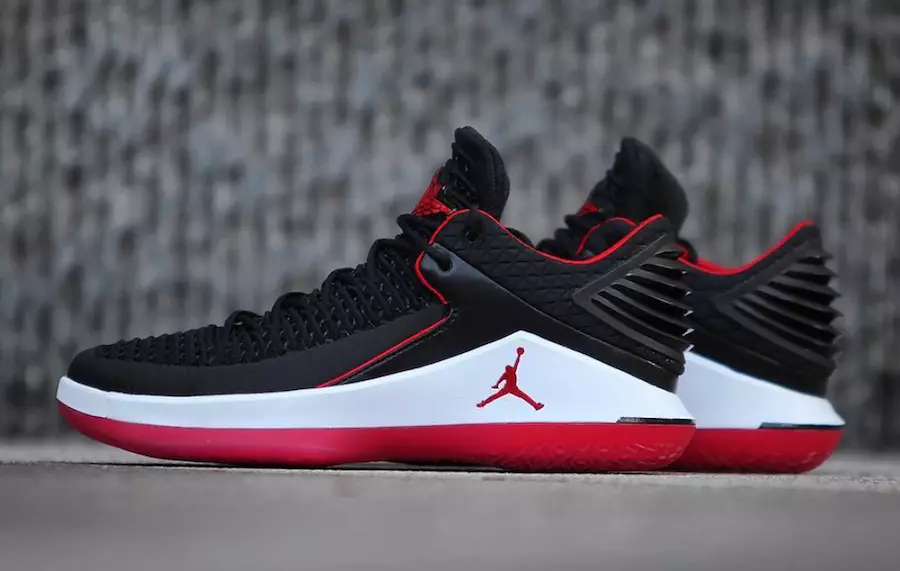 Air Jordan 32 madalavereline AA1256-001