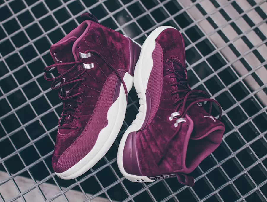 Jordan 12 Bordeaux Segel