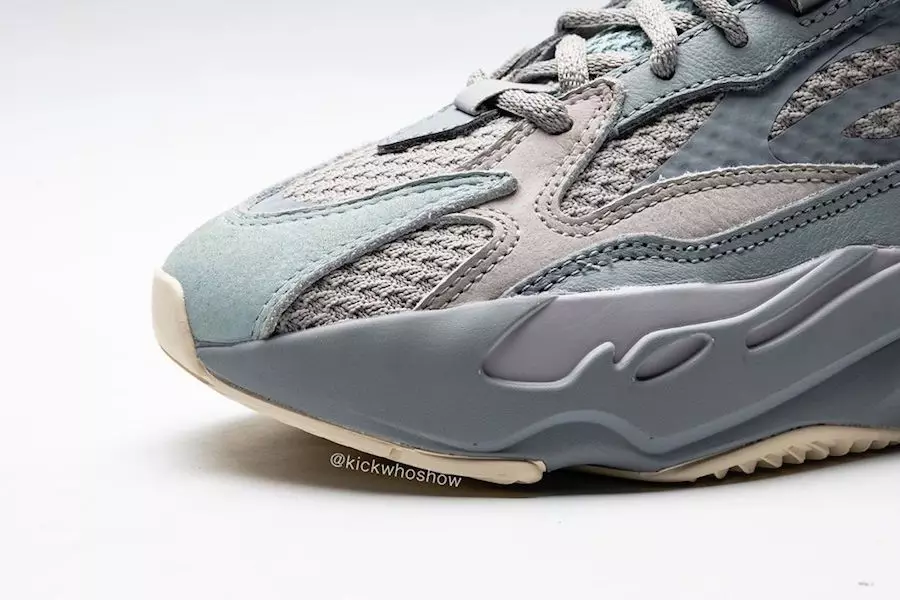 Adidas Yeezy Boost 700 V2 Inertia 2019 Дата випуску