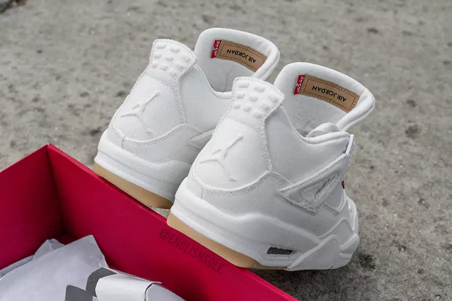 تاريخ إصدار White Levis Air Jordan 4