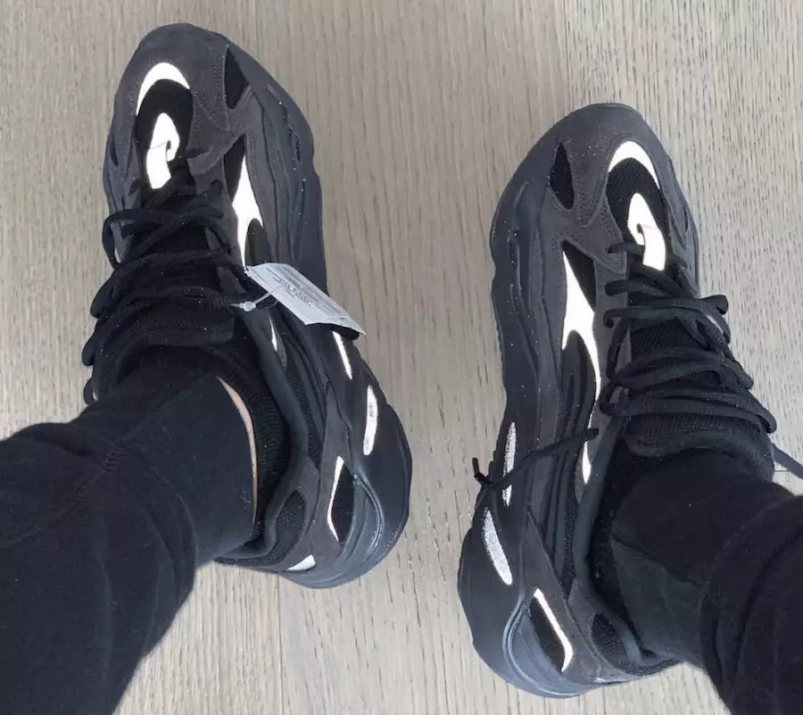 Adidas Yeezy Boost 700 V2 Vanta FU6684 Дата выпуску