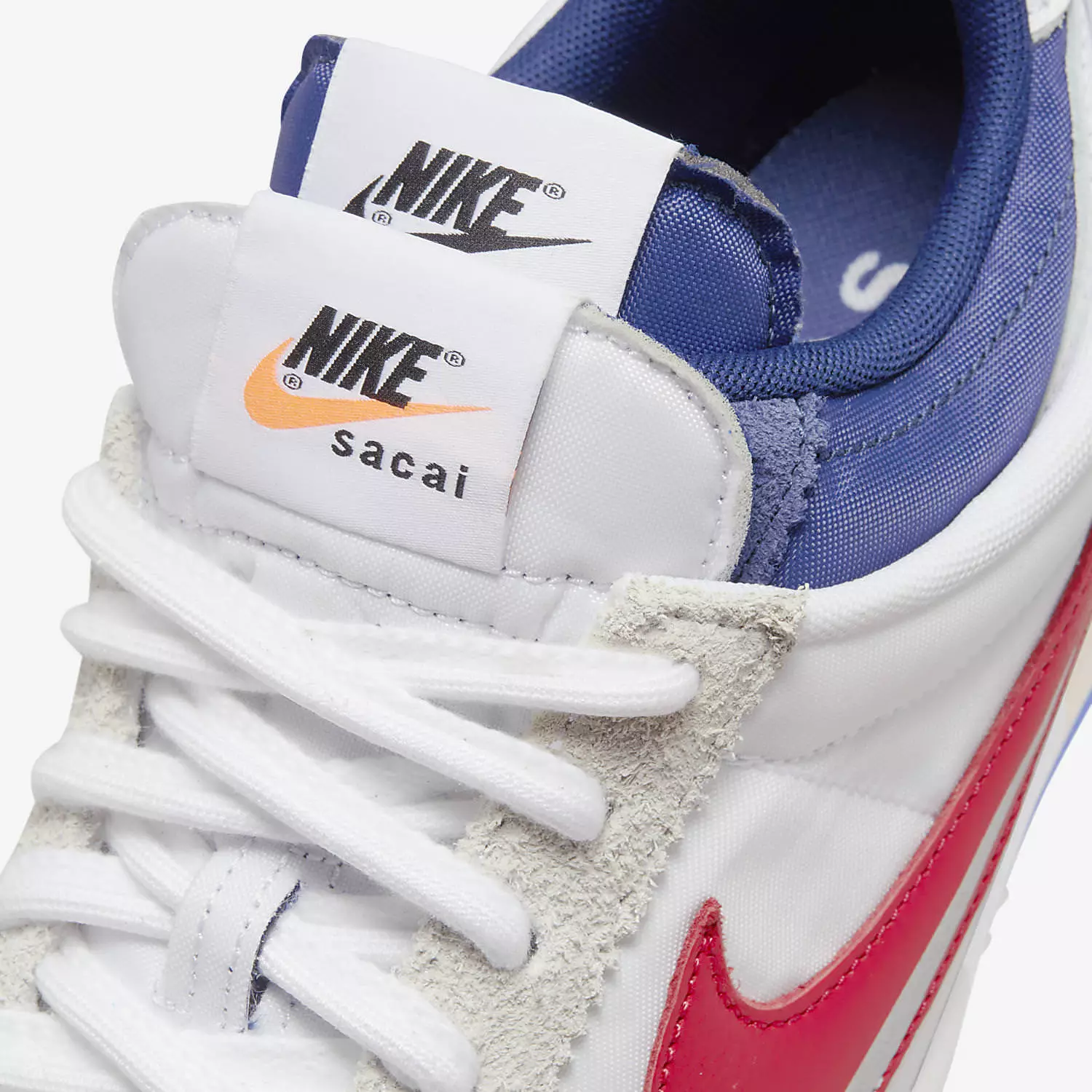 Sacai Nike Cortez White Light Cream University Red DQ0581-100 Utgivelsesdato