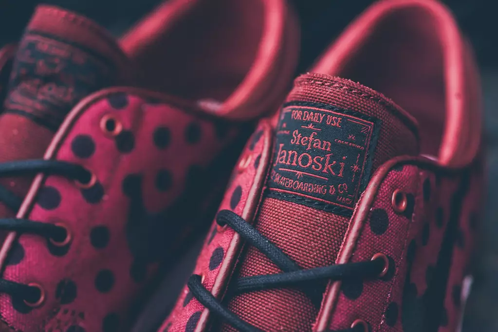 nike-sb-zoom-stefan-janoski-polka-dot-burgundy-2