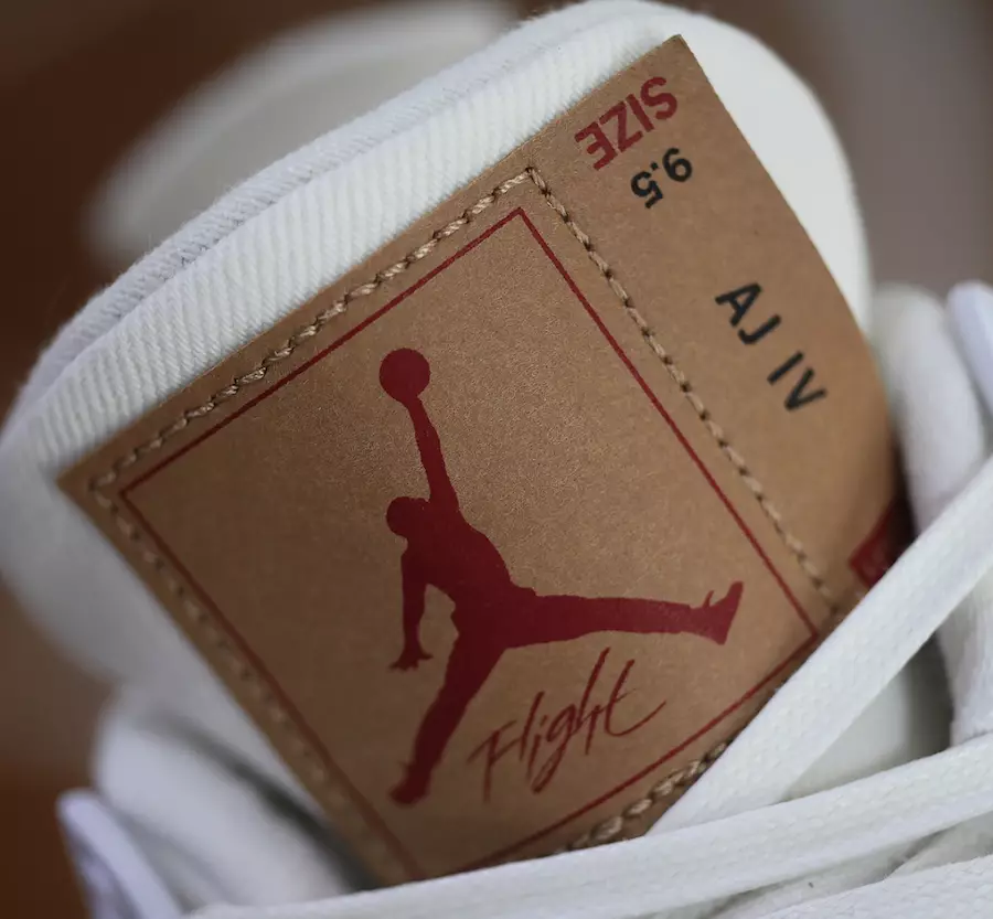 Giá ngày phát hành Levis Air Jordan 4 màu trắng