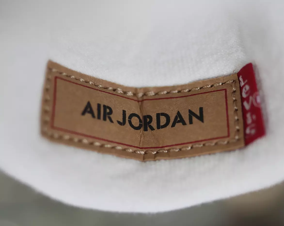 White Levis Air Jordan 4 Release Datum Präis