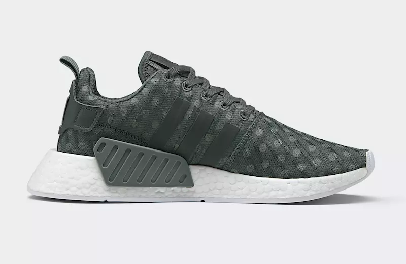 Adidas NMD R2 Primeknit Womens huhtikuu 2017