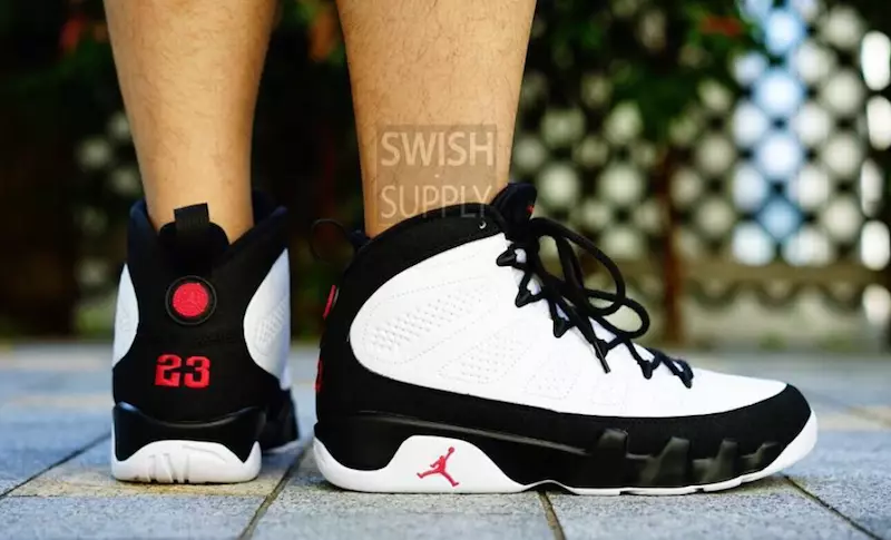 Air Jordan 9 Retro OG på føttene