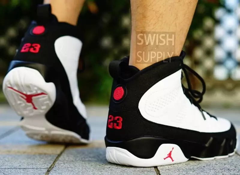 Air Jordan 9 Retro OG на нагах