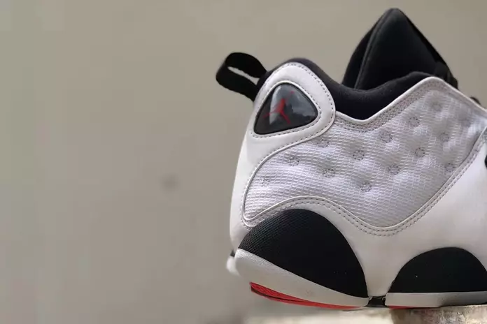 Premier aperçu de la Air Jordan 13 de Tinker 29860_4