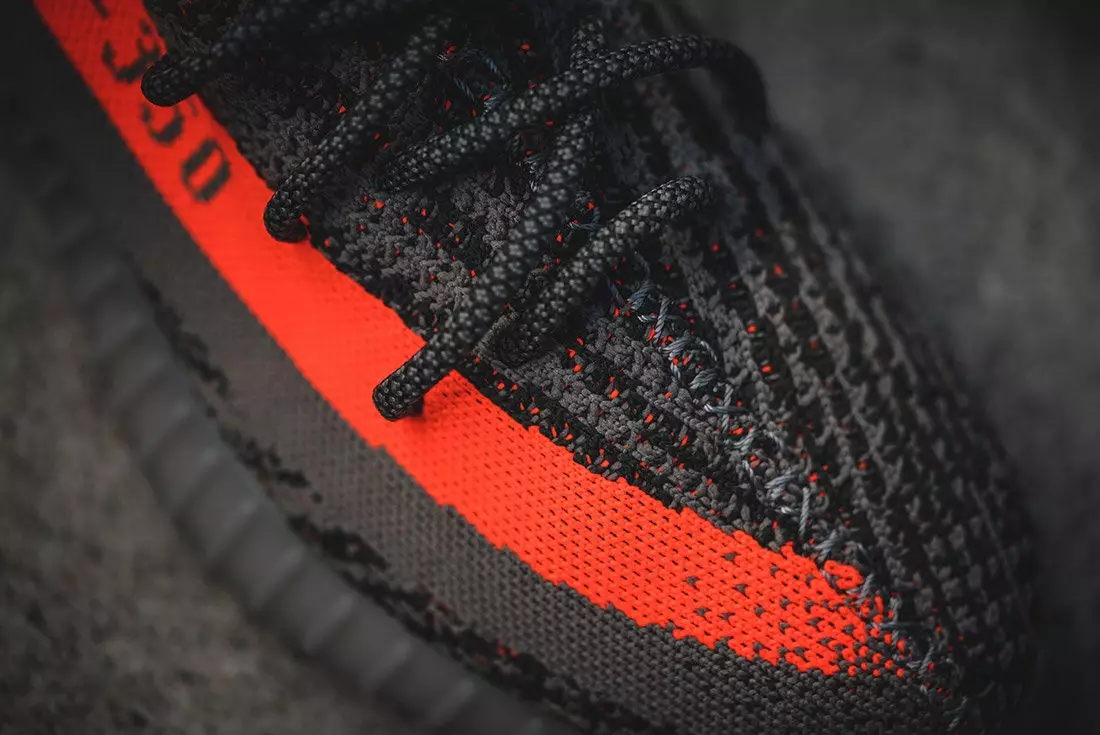 adidas Yeezy 350 Boost V2 Beluga нарны улаан