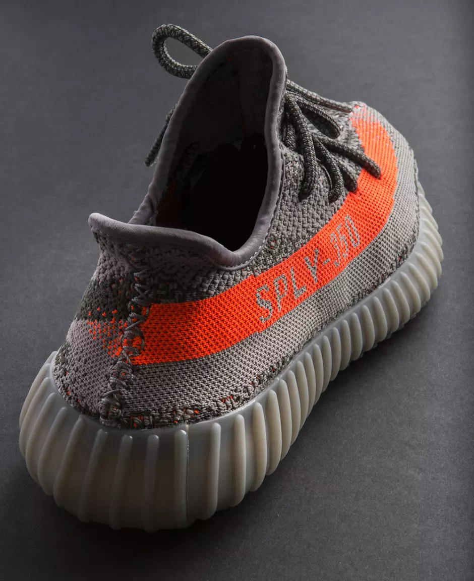 Yeezy 350 V2 सोलर रेड स्टील ग्रे बेलुगा