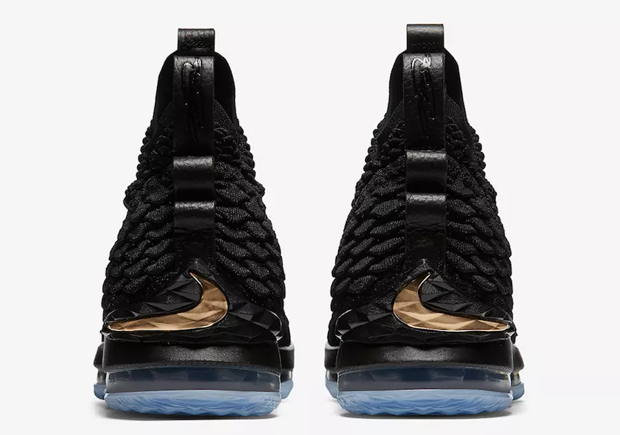 Nike LeBron 15 Ouro Preto 897648-006