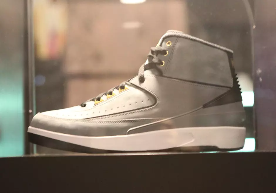 Mkusanyiko wa Chumba cha Nyara Air Jordan 2