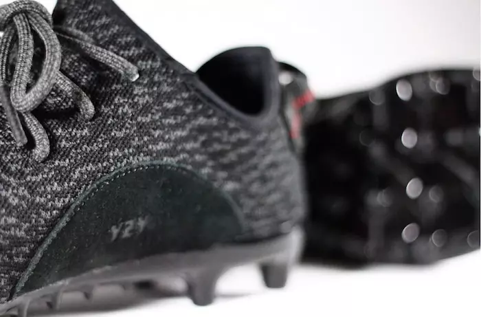 Yeezy 350 Cleats