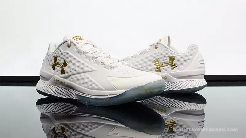 Under Armour Curry 1 Low Friends and Family