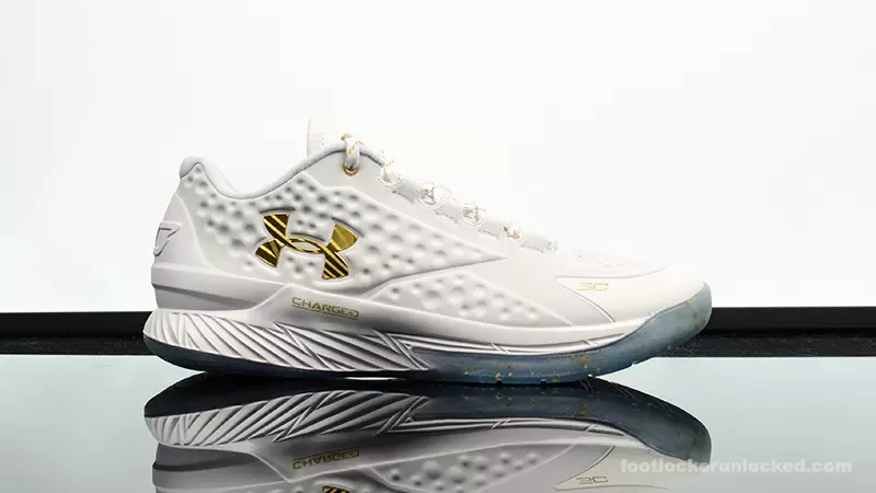 Under Armour Curry 1 Low Freunde und Familie