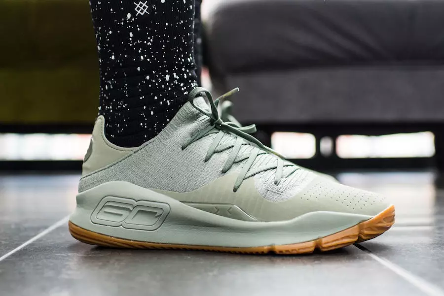 Under Armour Curry 4 Low Grove Grün