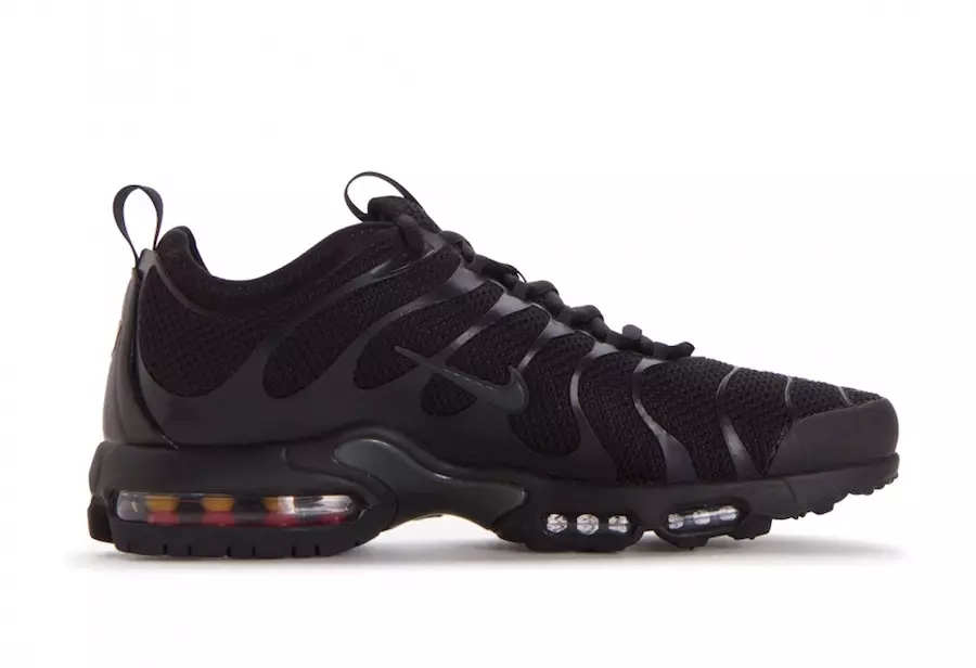 Nike Air Max Plus TN ультра тройной черный 898015-005