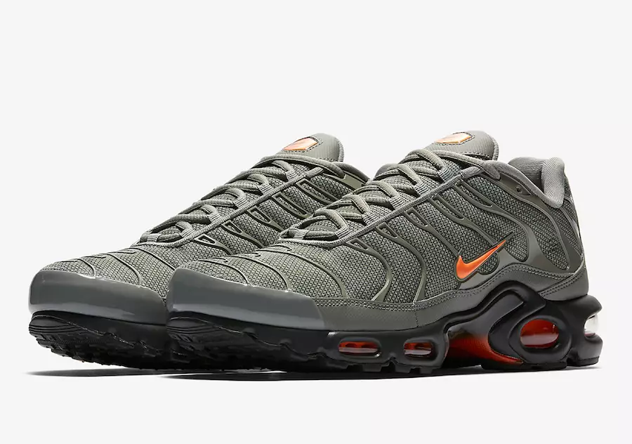 Nike Air Max Plus Grey Orange AJ2013-003