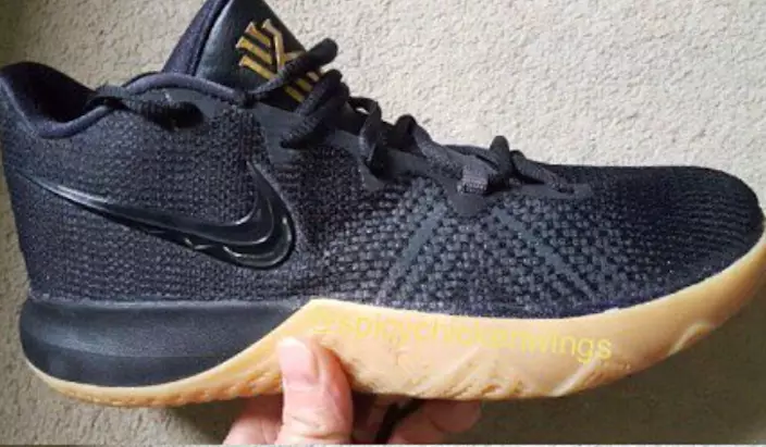 Бюджетні кросівки Nike Kyrie Black Gum