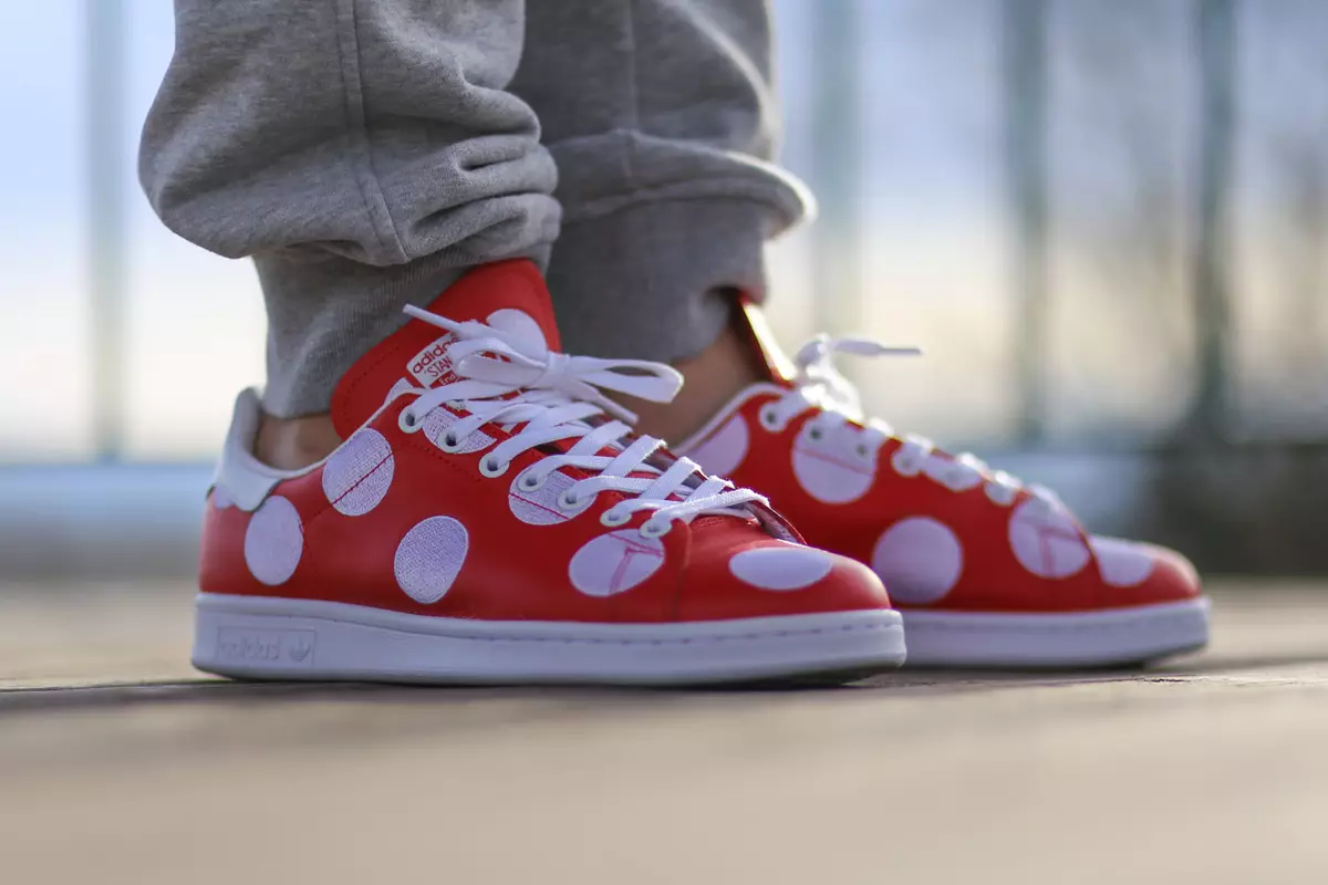 pharrell-adidas-stan-smith-big-polka-nöqtələr-1