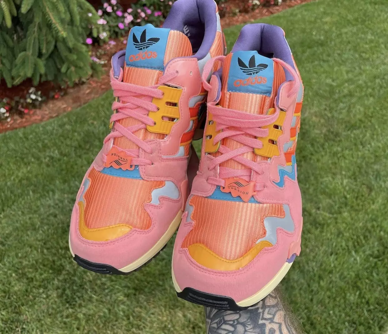 Bad Bunny adidas ZX 8000 Ice Cream Releasedatum