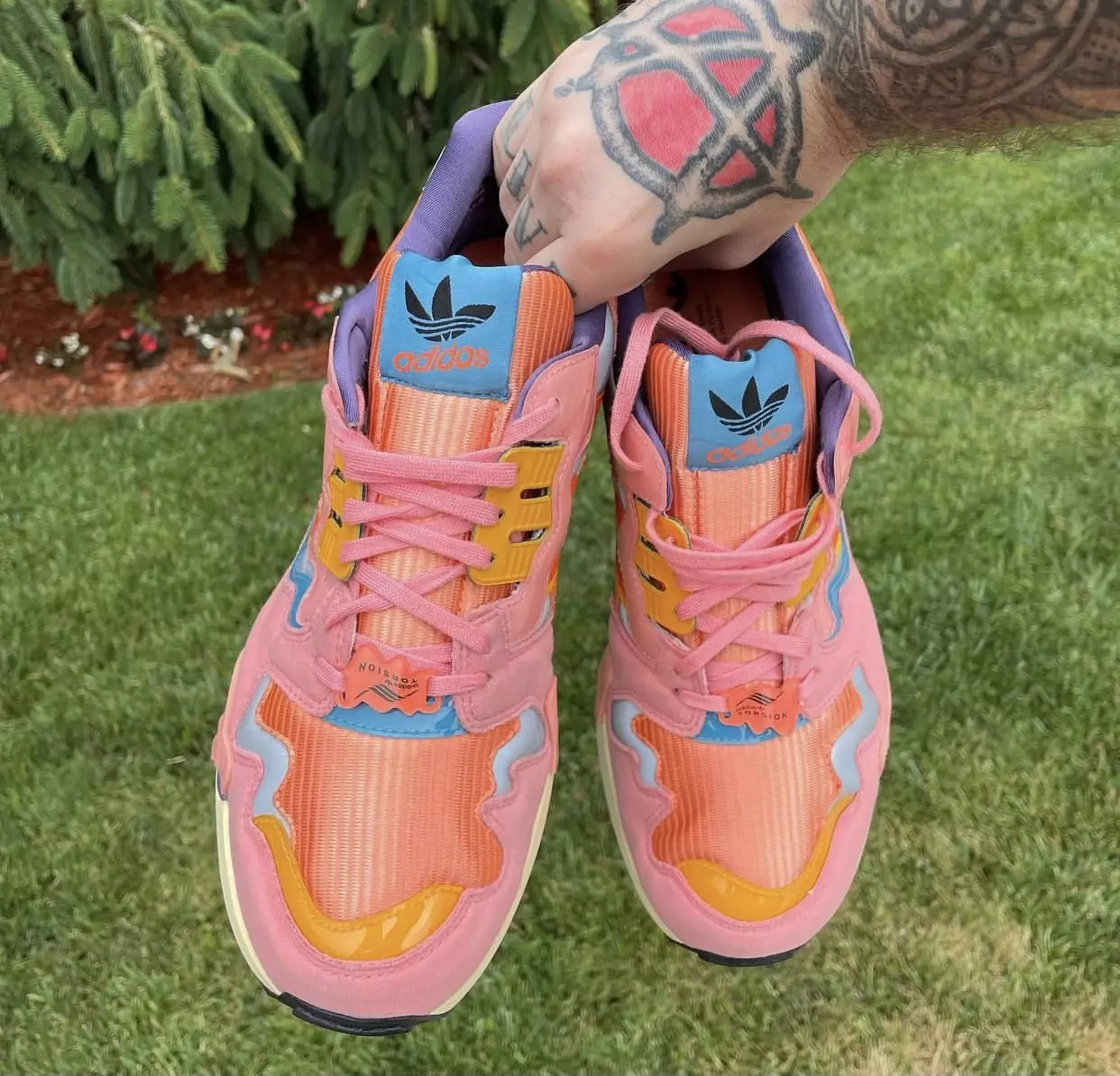 Bad Bunny adidas ZX 8000 saldējuma izlaišanas datums