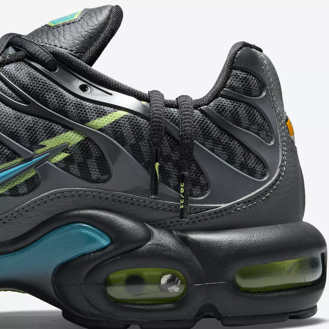 Nike Air Max Plus DJ6896-070 Dáta Eisiúna