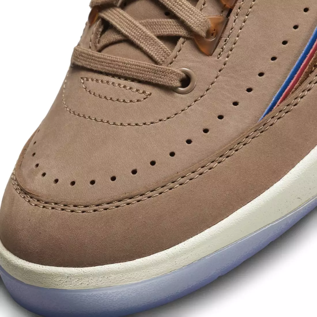 Două 18 Air Jordan 2 Low DV7129-222 Data lansării Preț