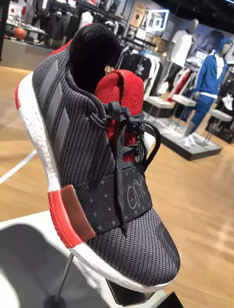 adidas Harden Vol. 3 Dubh Dearg