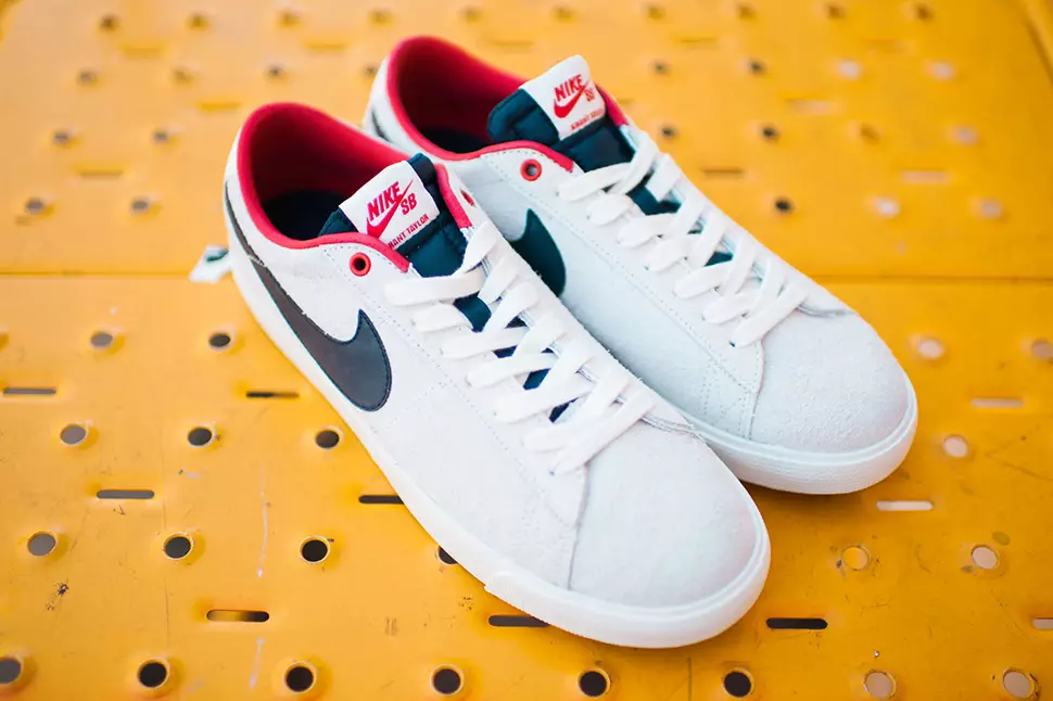 Nike SB Blazer Low GT Weiß Obsidian Rot