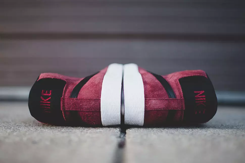 Foireann Préimh Dearg Nike SB Blazer SE