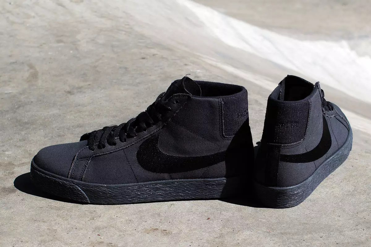 Paspoort Nike SB Blazer