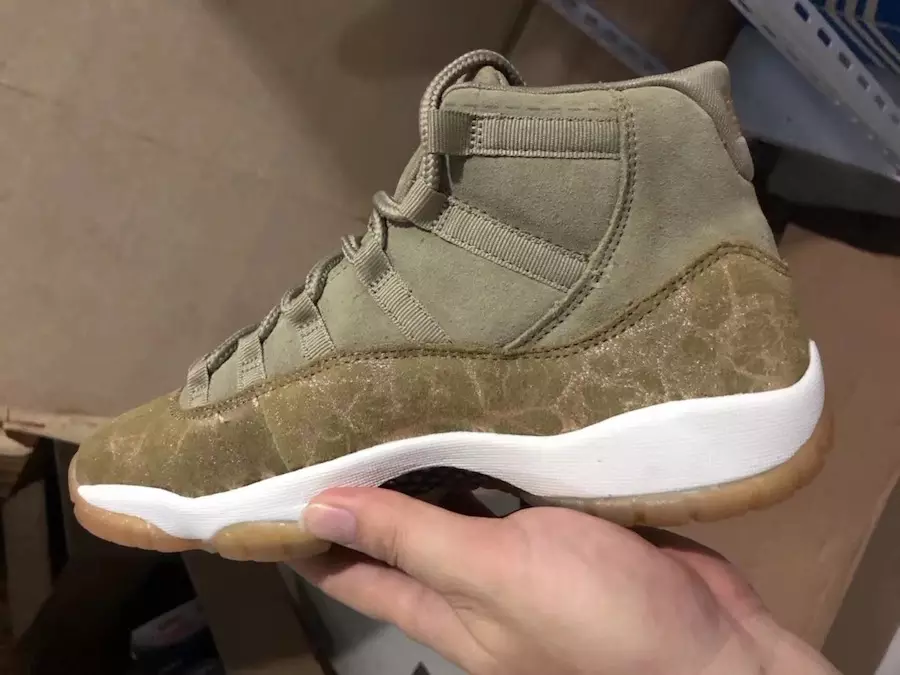 Ngày phát hành Air Jordan 11 Neutral Olive 378037-016