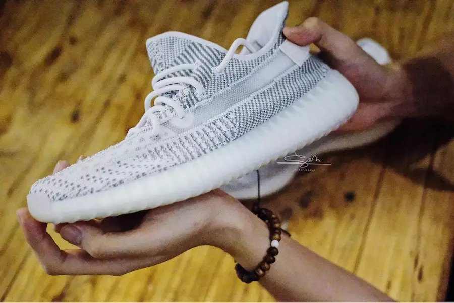 Statik adidas Yeezy Boost 350 V2 Çıkış Tarihi