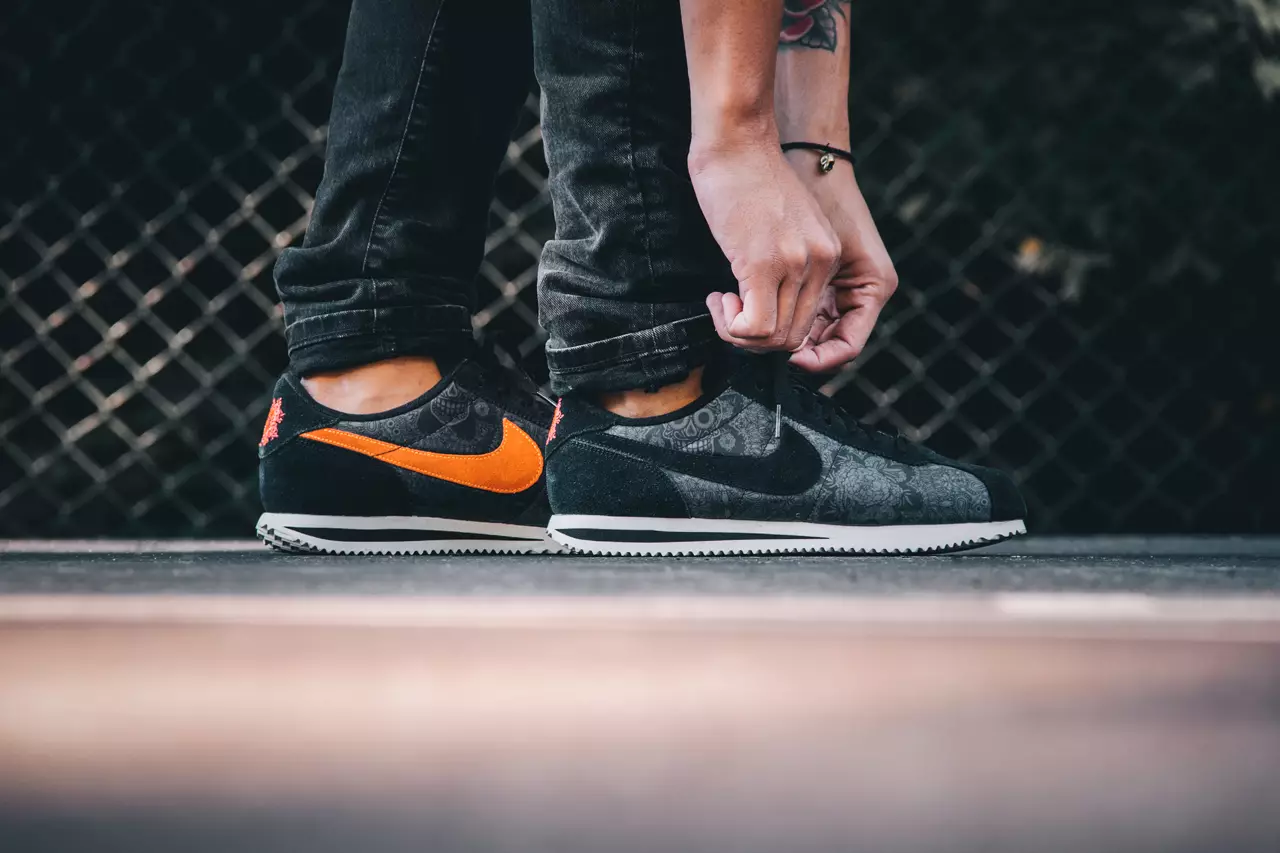 Dag van de Doden Nike Cortez