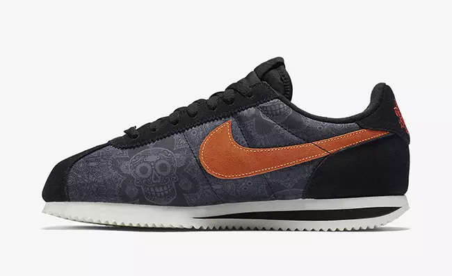 Рӯзи мурдагон Nike Cortez