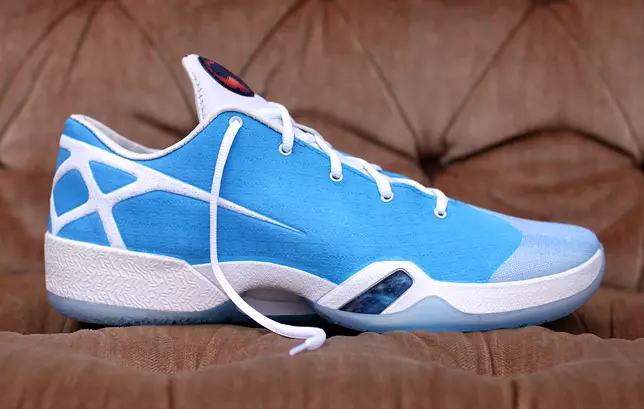 Air Jordan XXX Low UNC personnalisé