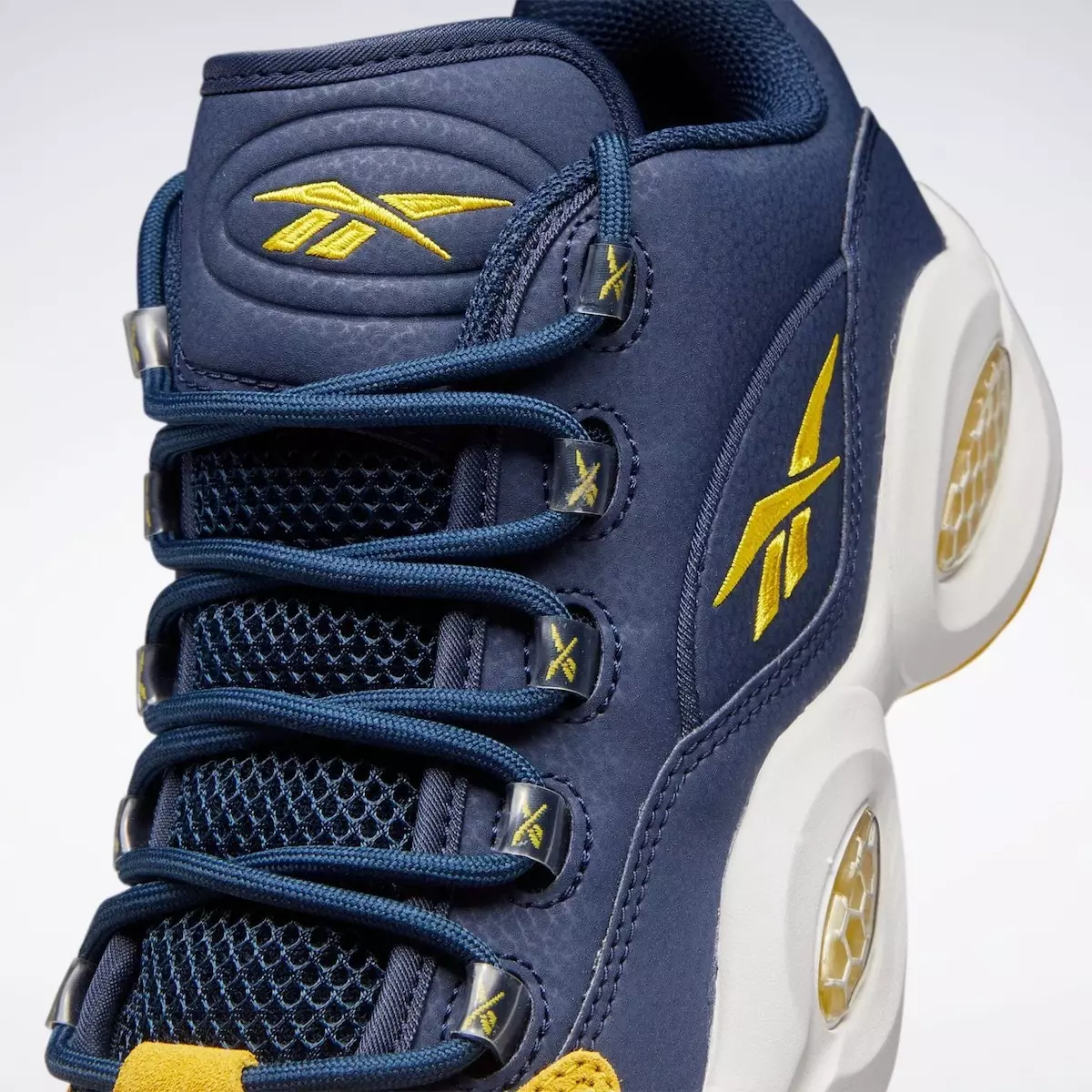 Reebok Question Low Reverse Não Usado GZ4451 Data de Lançamento