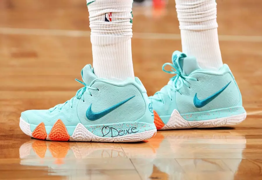 Nike Kyrie 4 Power là nữ